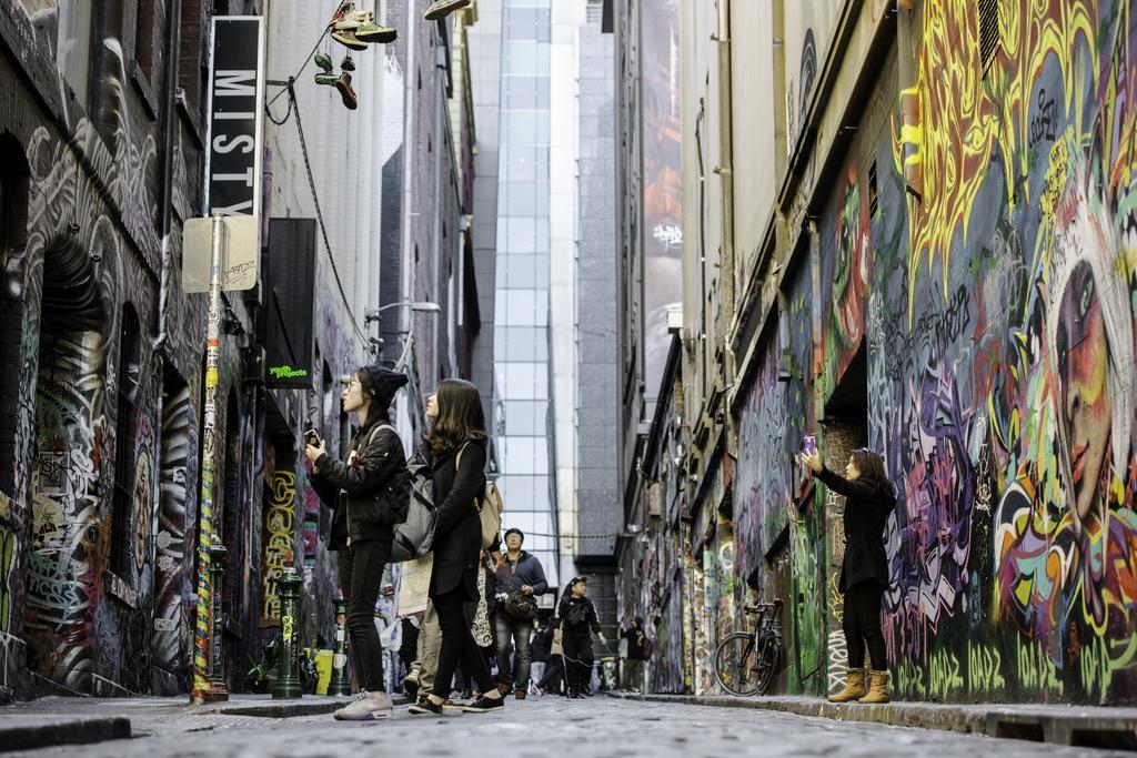 Adelphi Hotel Melbourne Exterior photo